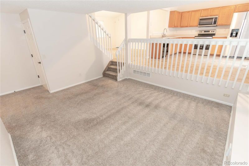 1649 Deerwood Dr, Longmont, CO 80504