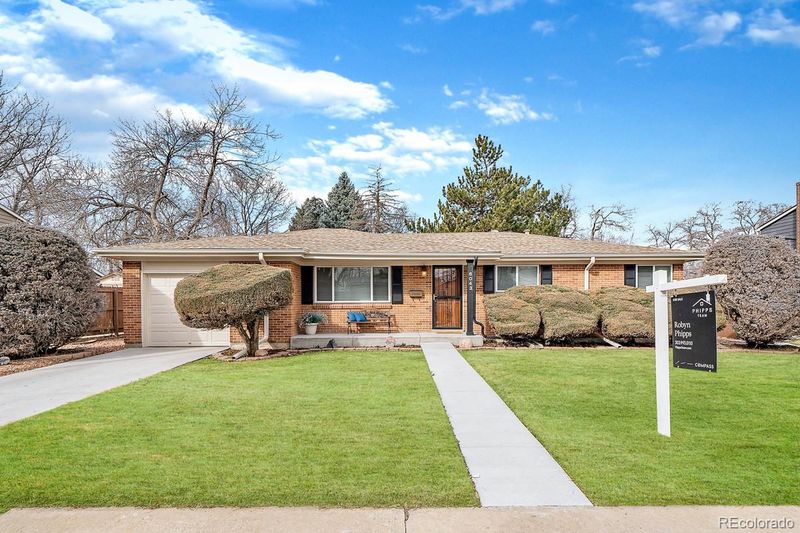 6043 Newcombe Ct, Arvada, CO 80004