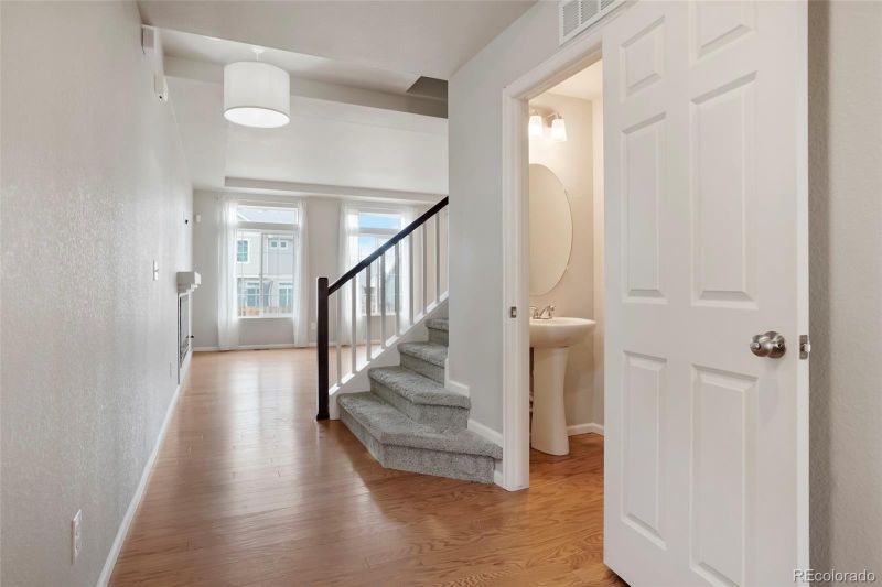 26321 E Bayaud Ave, Aurora, CO 80018