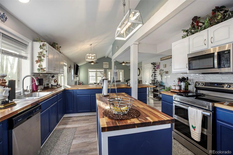441 S 7th Ave, Brighton, CO 80601