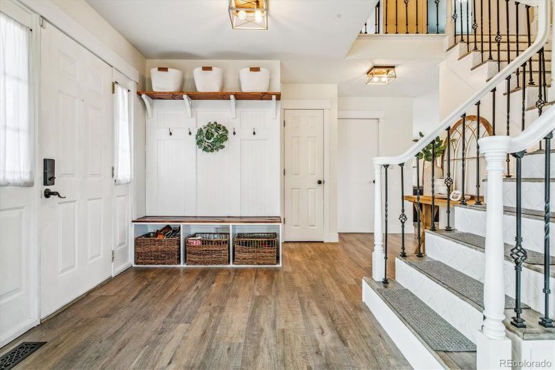 9877 W Berry Dr, Littleton, CO 80123