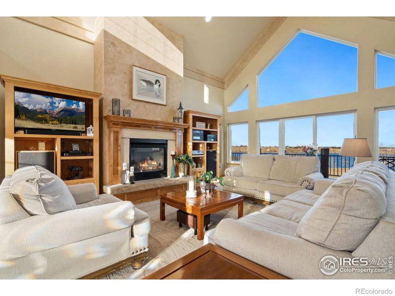 9438 Indian Ridge Rd, Fort Collins, CO 80524