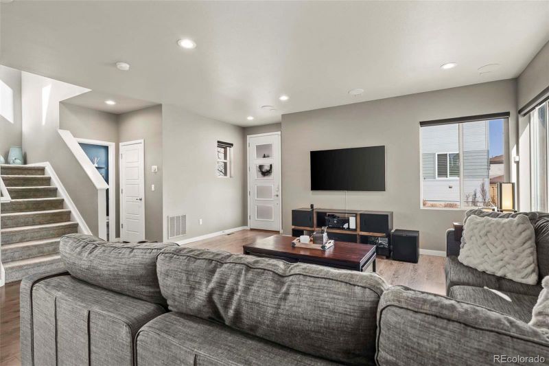 9652 Dunning Cir, Highlands Ranch, CO 80126