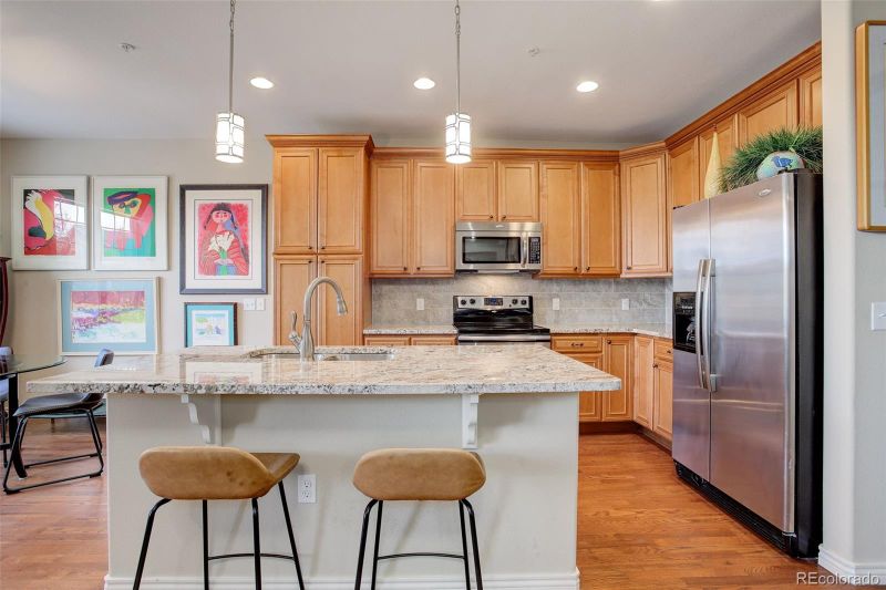 11923 W Long Cir #102, Littleton, CO 80127