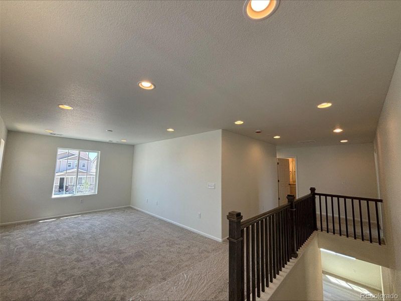 9175 Uravan Ct, Commerce City, CO 80022