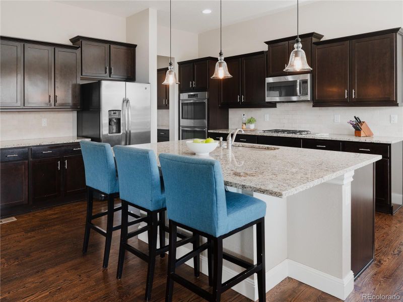 15098 W 63rd Ln, Arvada, CO 80403