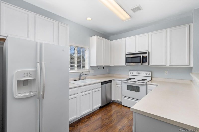 1610 S Danube Way #101, Aurora, CO 80017