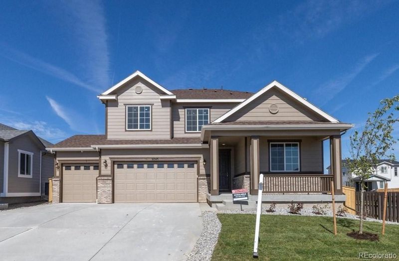 9745 Ceylon Ct, Commerce City, CO 80022