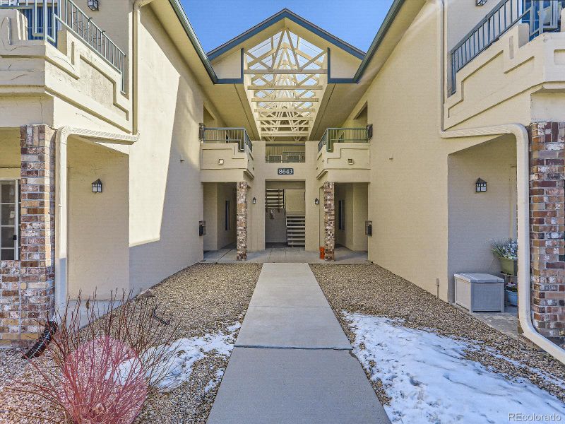 8643 E Dry Creek Rd #1213, Centennial, CO 80112