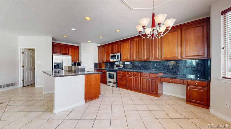 11713 Paris St, Commerce City, CO 80640