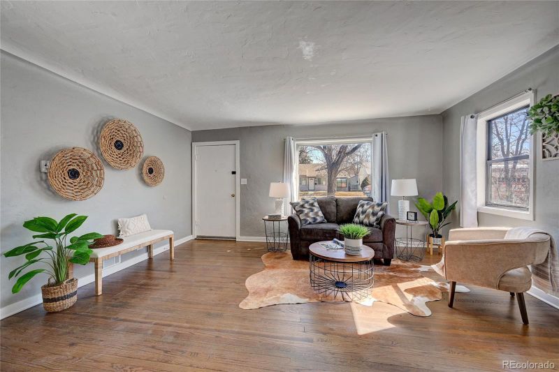 4501 S Washington St, Englewood, CO 80113
