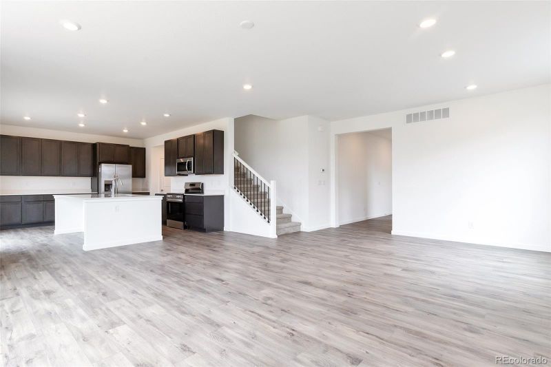 698 Yankee Boy Loop, Elizabeth, CO 80107