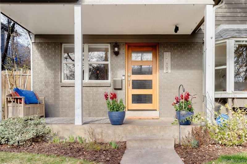 1755 S Corona St, Denver, CO 80210