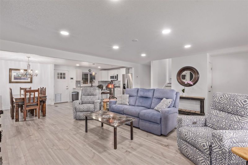 6135 Balsam St, Arvada, CO 80004
