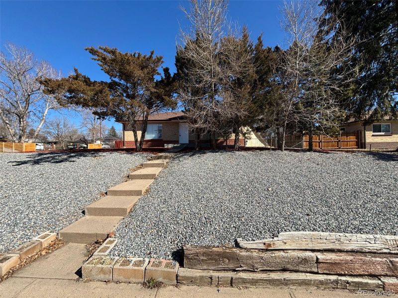5000 S Huron St, Englewood, CO 80110