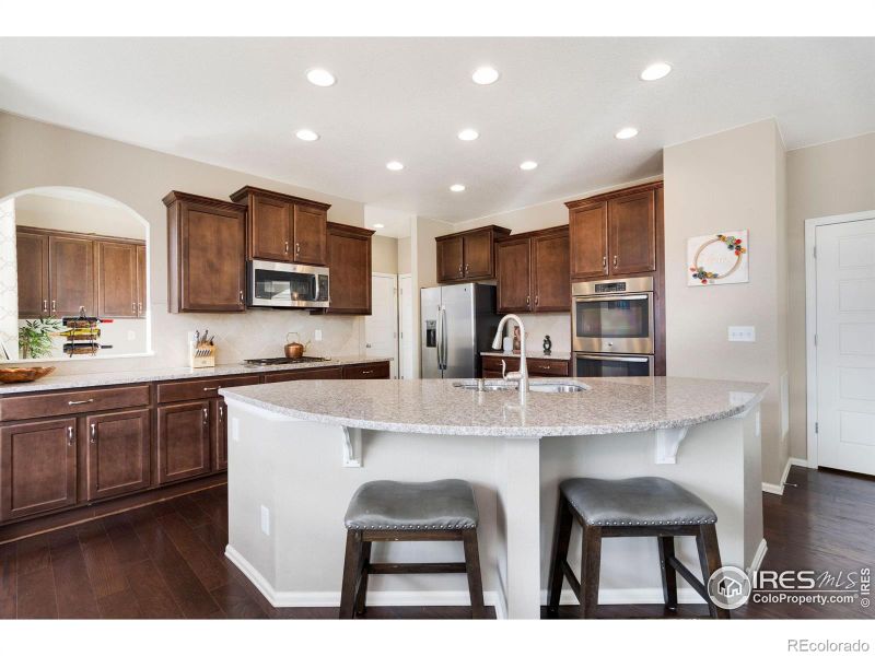 2139 Longfin Dr, Windsor, CO 80550