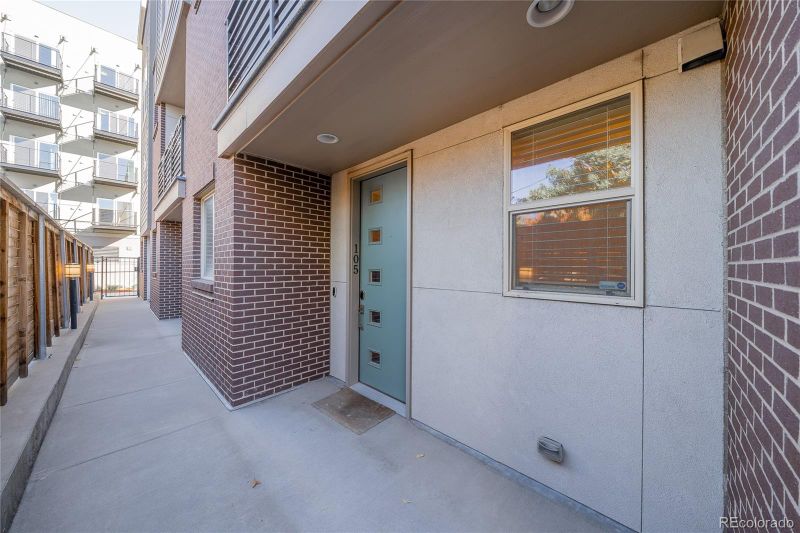 1818 Clarkson St #105, Denver, CO 80218