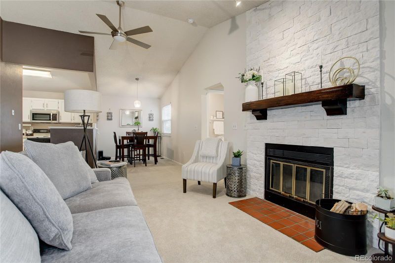 17897 E Cornell Dr, Aurora, CO 80013