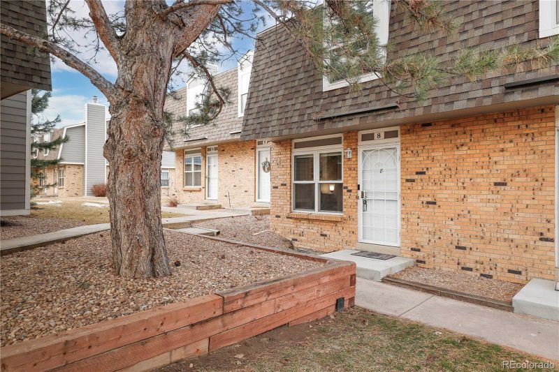 1517 S Owens St #8, Lakewood, CO 80232