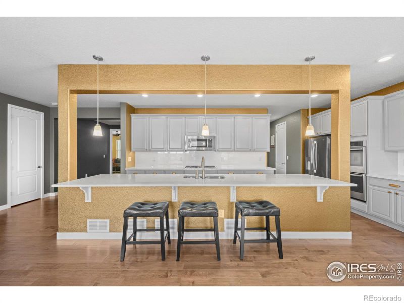 997 Sandstone Cir, Erie, CO 80516