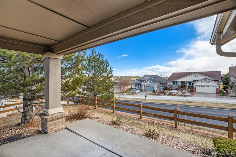 8022 S Algonquian Ct, Aurora, CO 80016