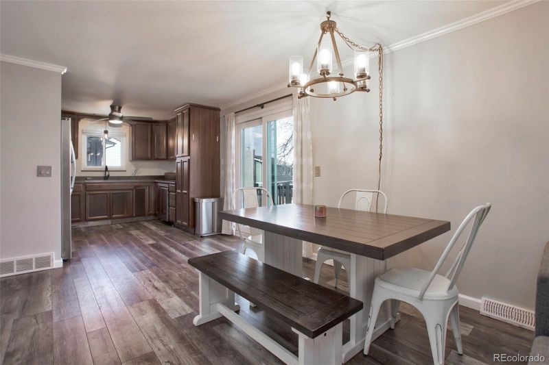 8675 W 79th Ave, Arvada, CO 80005