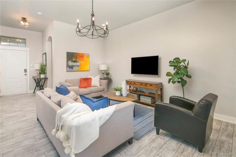 5987 N Boston St, Denver, CO 80238