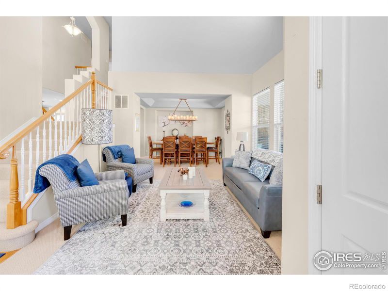 6940 S Robertsdale Way, Aurora, CO 80016