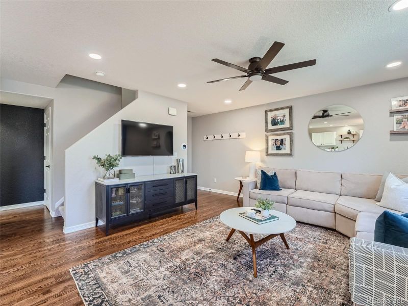 8162 S Laredo Ct, Englewood, CO 80112