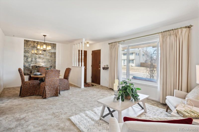 6742 S Downing Cir E, Centennial, CO 80122