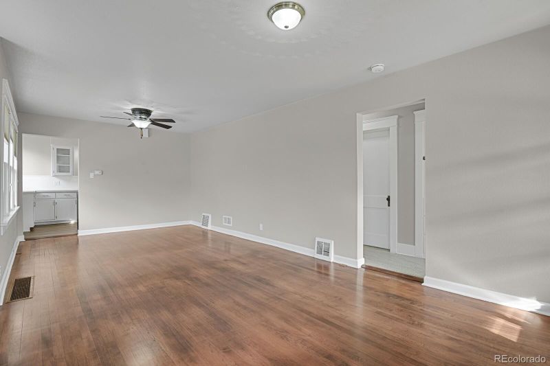 135 S 5th Ave, Brighton, CO 80601