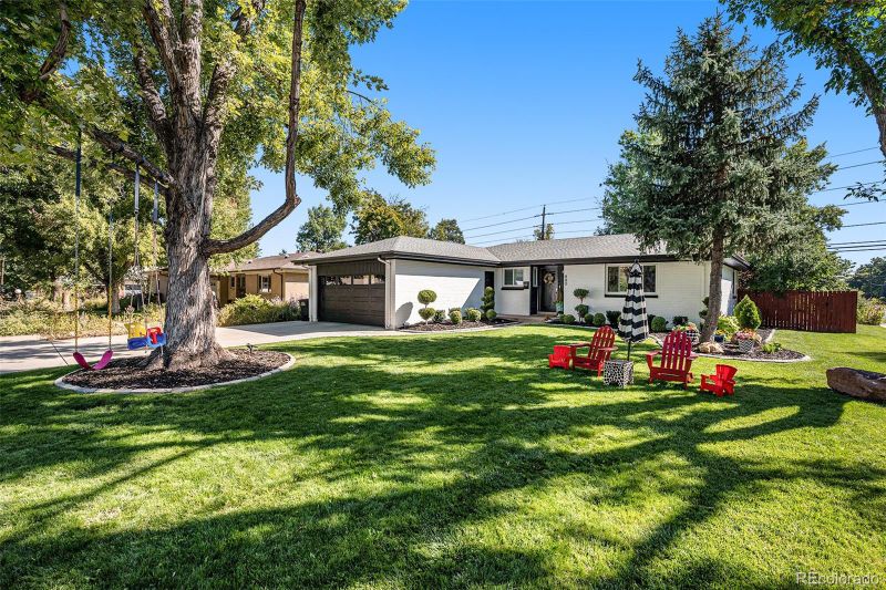 880 S Hudson St, Denver, CO 80246