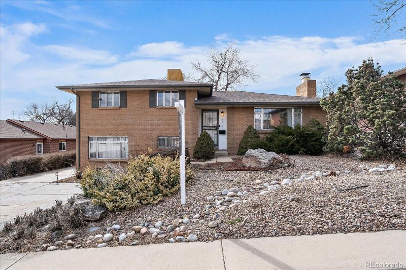 6237 Yarrow St, Arvada, CO 80004