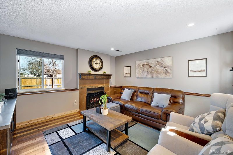 11294 Forest Dr, Thornton, CO 80233