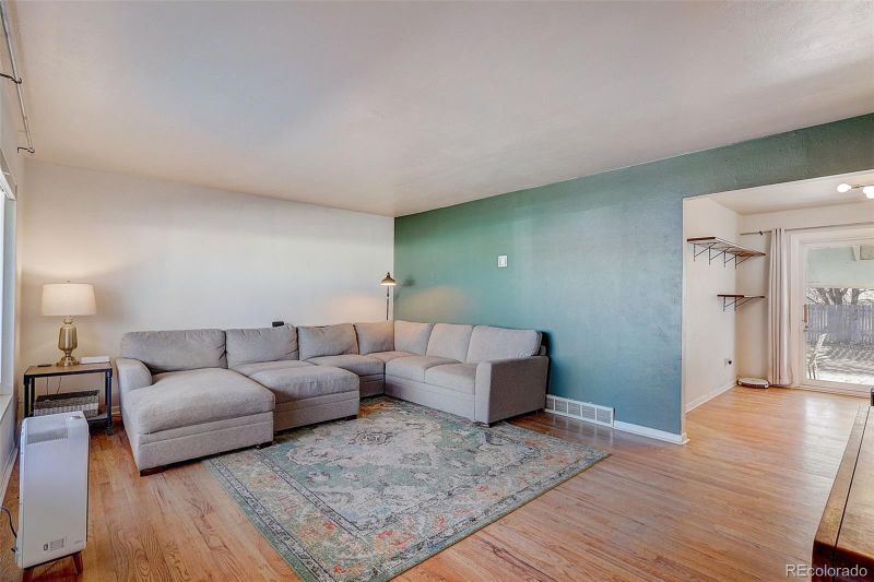709 Hackberry Dr, Colorado Springs, CO 80911
