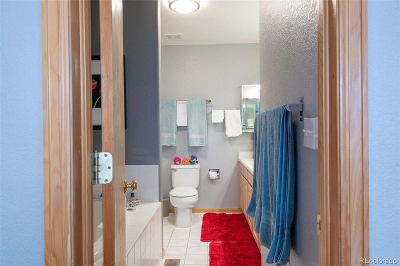 13503 W 63rd Pl, Arvada, CO 80004