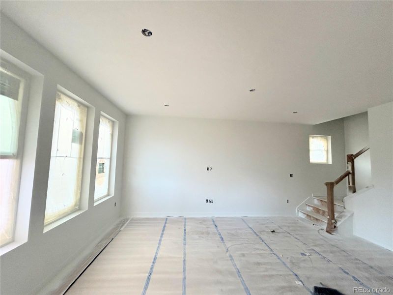 24404 E Walsh Ave, Aurora, CO 80018