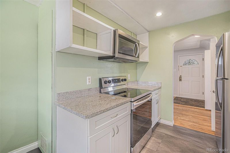 2590 W Gunnison Dr, Denver, CO 80219
