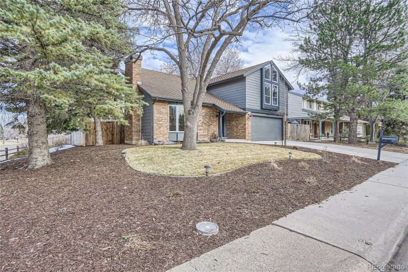 8706 Iris St, Arvada, CO 80005