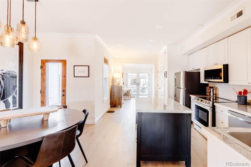 714 S Clarkson St, Denver, CO 80209