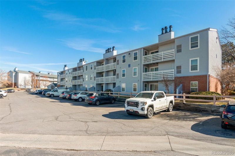 3121 S Tamarac Dr #J101, Denver, CO 80231