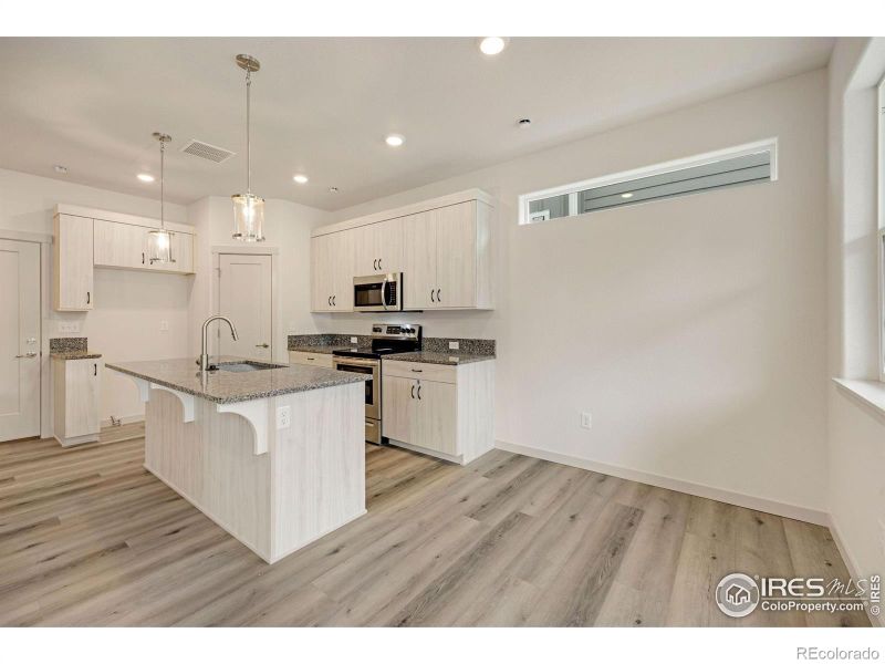1108 Blue Bell Rd, Berthoud, CO 80513
