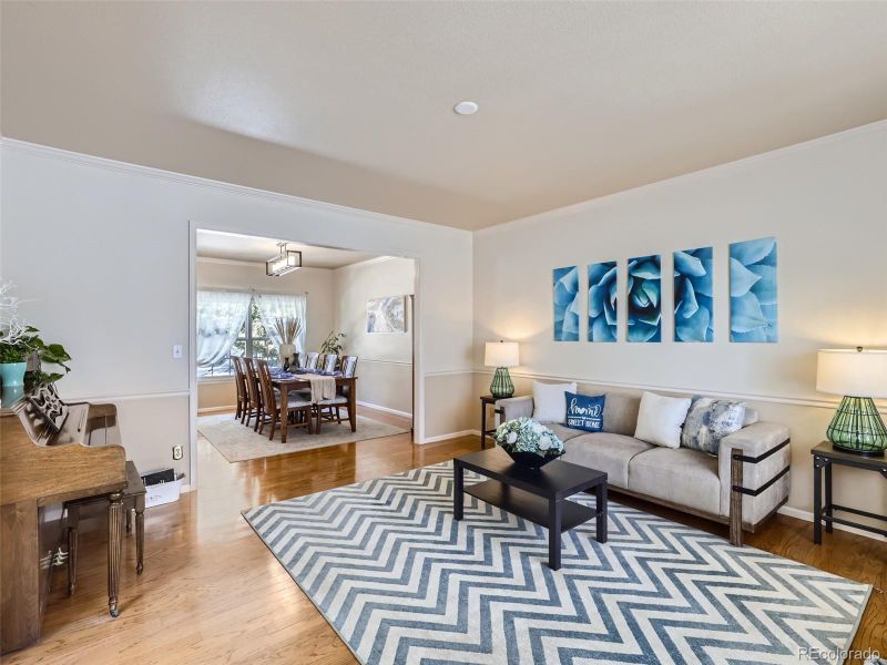 5371 S Garland Way, Littleton, CO 80123