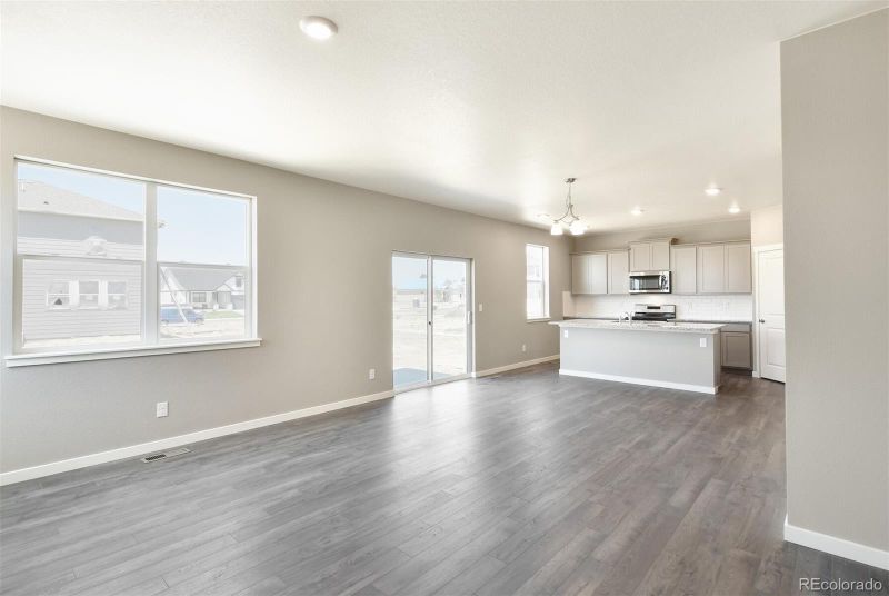 9921 Cathay St, Commerce City, CO 80022