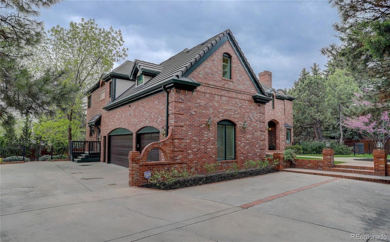 3942 S Chase Way, Denver, CO 80235