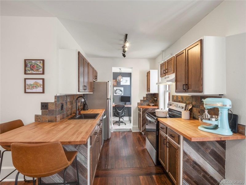 325 E 18th Ave #208, Denver, CO 80203