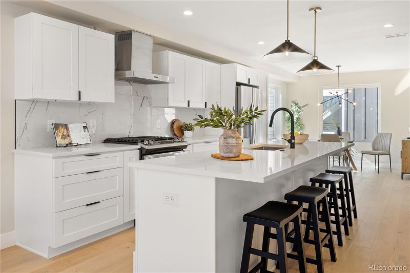 1485 N Locust St, Denver, CO 80220