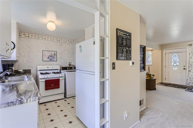 4840 S Grant St, Englewood, CO 80113