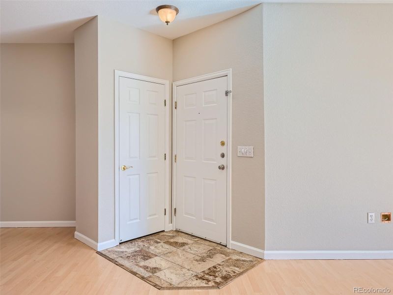 7440 S Blackhawk St #8-205, Englewood, CO 80112
