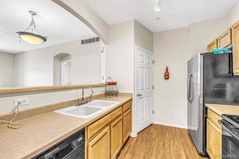 5255 Memphis St #303, Denver, CO 80239